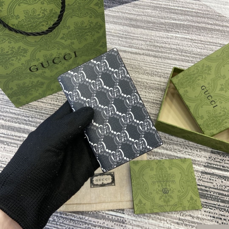 G*u*i wallets & purse